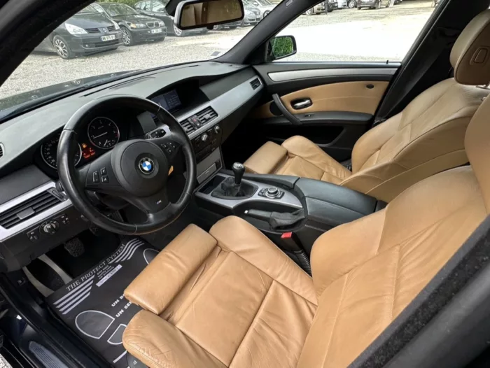 Intérieur 1 BMW 520 D Luxe Automobiles