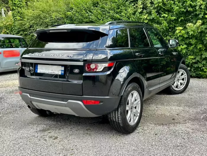 Arrière 2 LAND ROVER EVOQUE 2.2 TD4 4X4 Luxe Automobiles