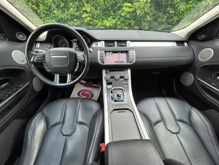 Intérieur 2 LAND ROVER EVOQUE 2.2 TD4 4X4 Luxe Automobiles