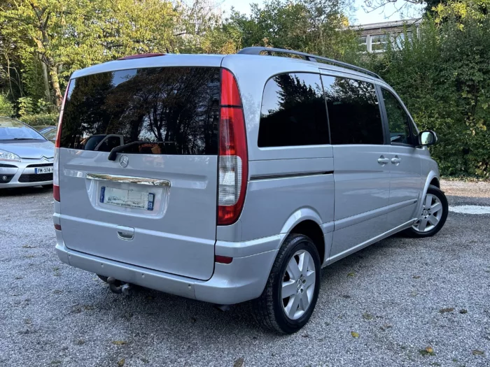 Arrière 1 MERCEDES BENZ VIANO 2.2 CDI Luxe Automobiles