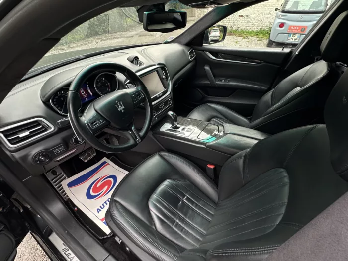 Intérieur 1 MASERATI GHIBLI 3.0D V6 Luxe Automobiles