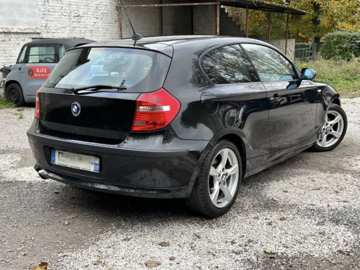 Arrière 1 BMW 116i PACK SPORT Luxe Automobiles