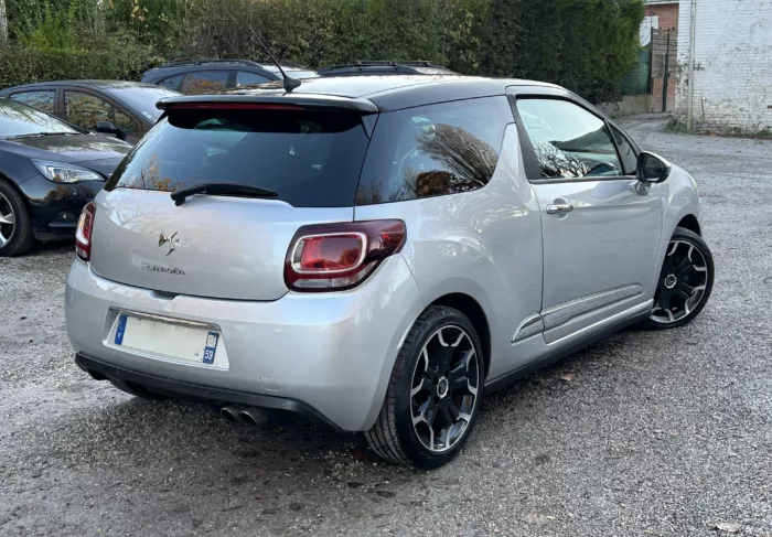 Arrière 1 CITROEN DS3 1.6L Luxe Automobiles