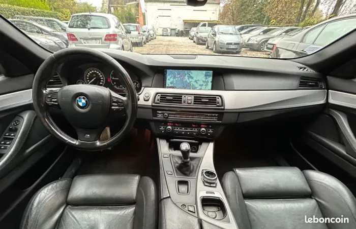 Intérieur BMW 520 D PACK M Luxe Automobiles